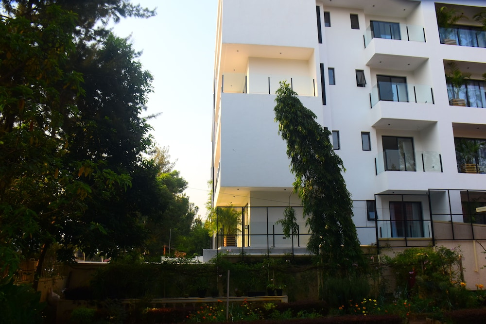 Omica 1 Residence