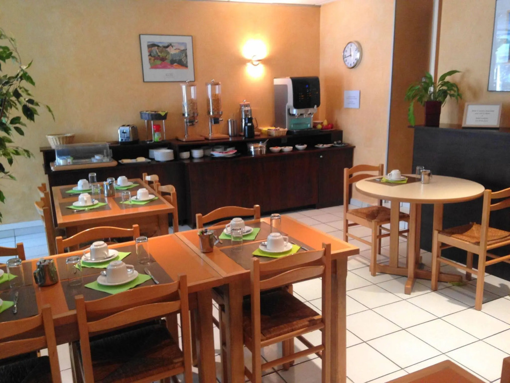 Hotel Des Remparts Lyon Perrache