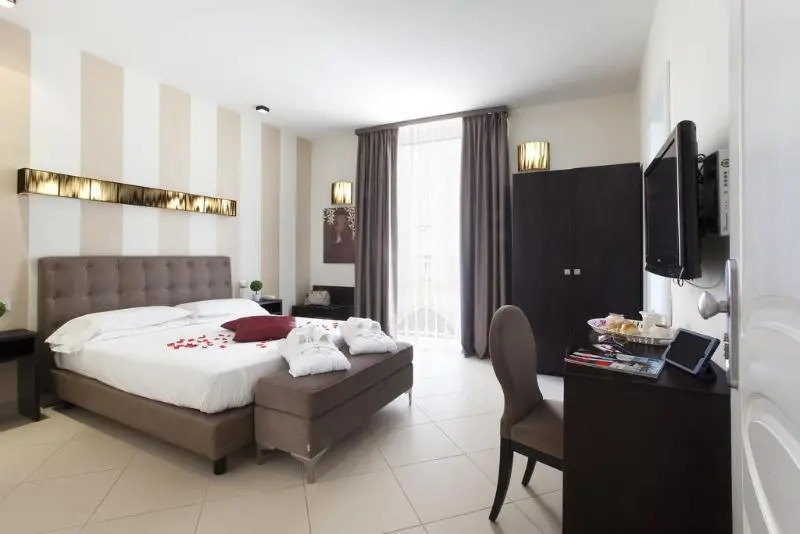 La Piazzetta Guest House