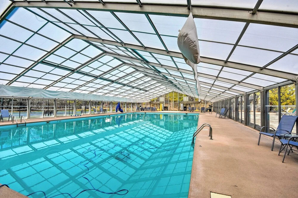 Riverfront, Hot Tub! Coosawattee River Resort Home