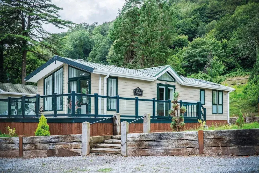2 Manor Lodge - 2 Bedroom Lodge - Pendine