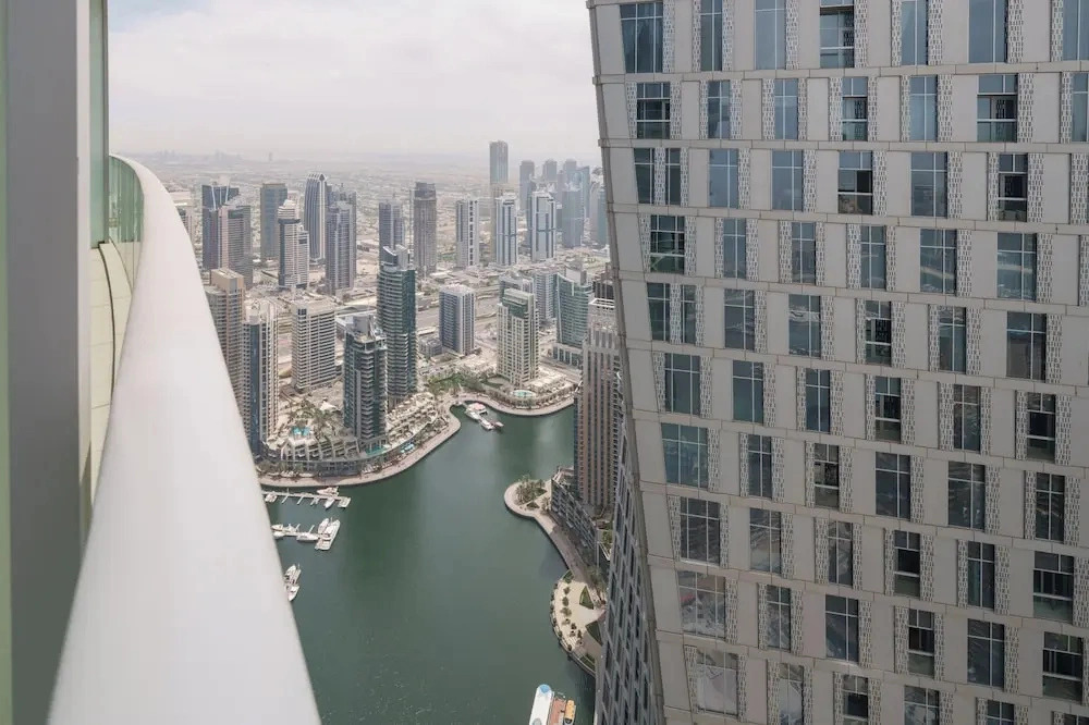 Prime 2BR in Damac Heights Marina