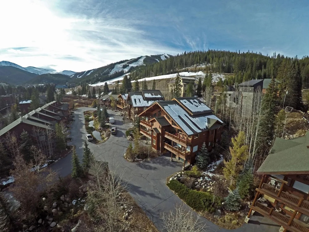 Slopeside 97 Clover Lane - 3 Br Condo