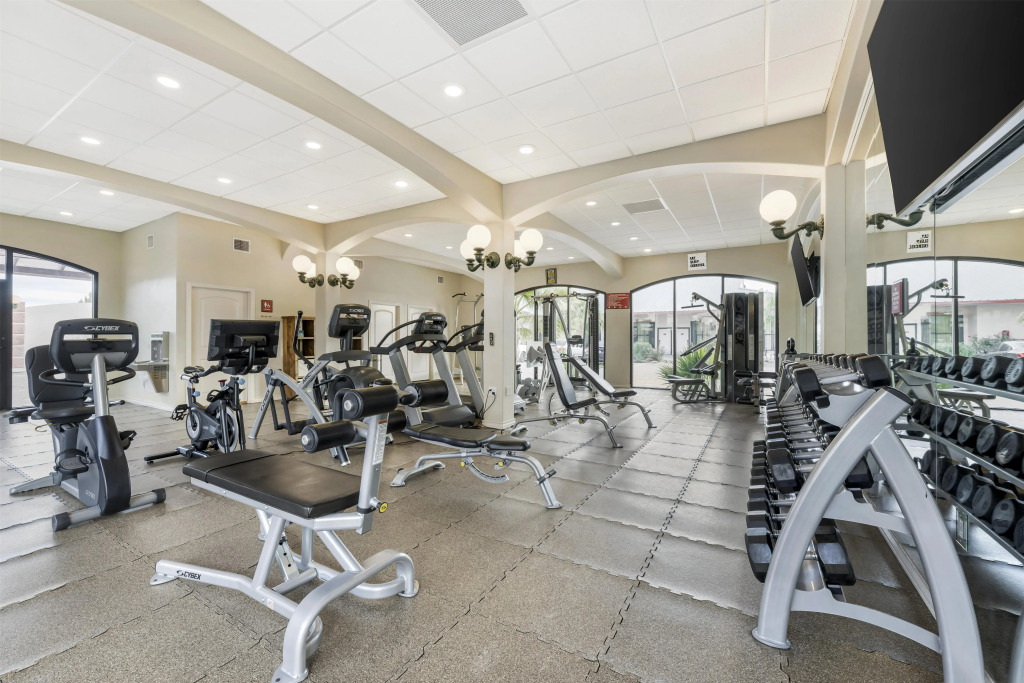 Best Western Plus Swiss Chalet Hotel & Suites