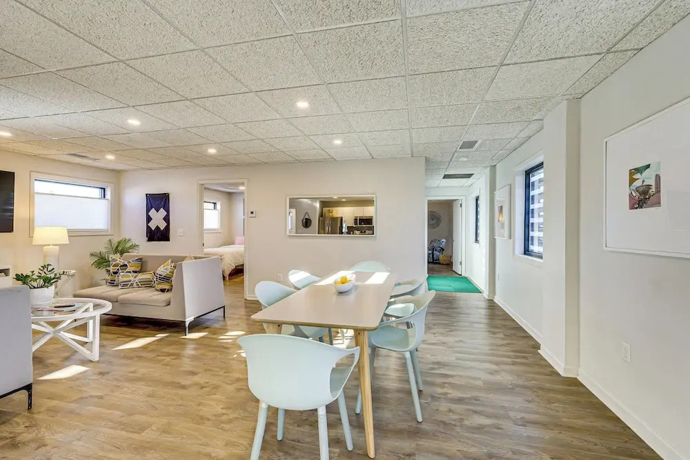 Between Restaurant & Brewery! Chic Perrysburg Apt