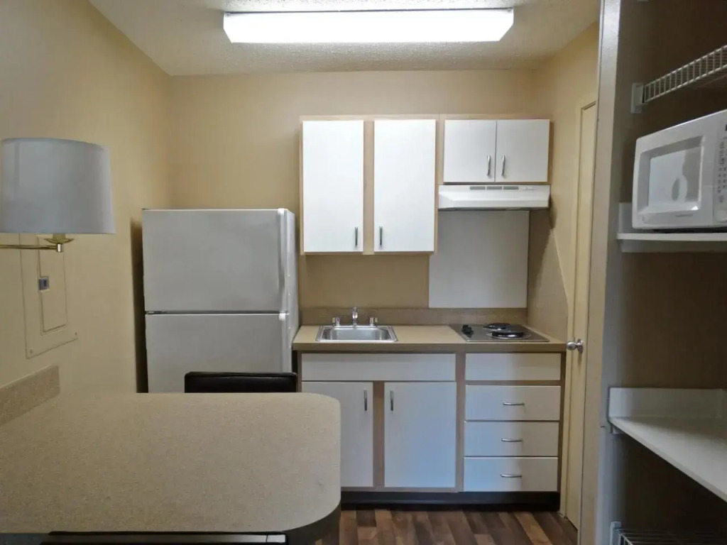 Homestead Studio Suites Dallas - North - Park Central