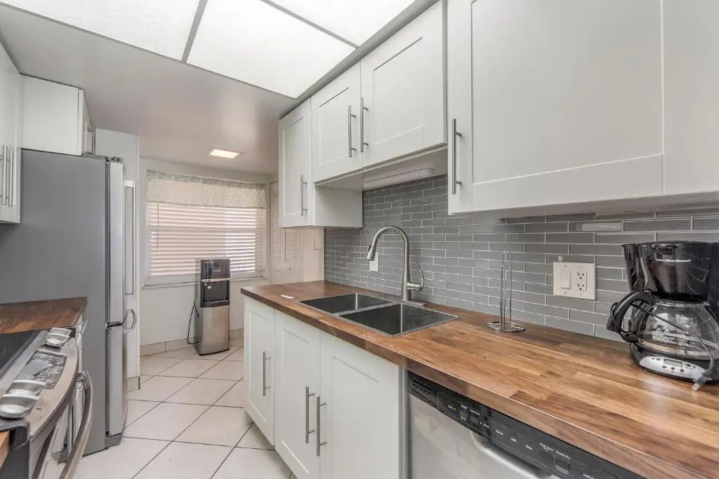 516 Madeira Norte Condo