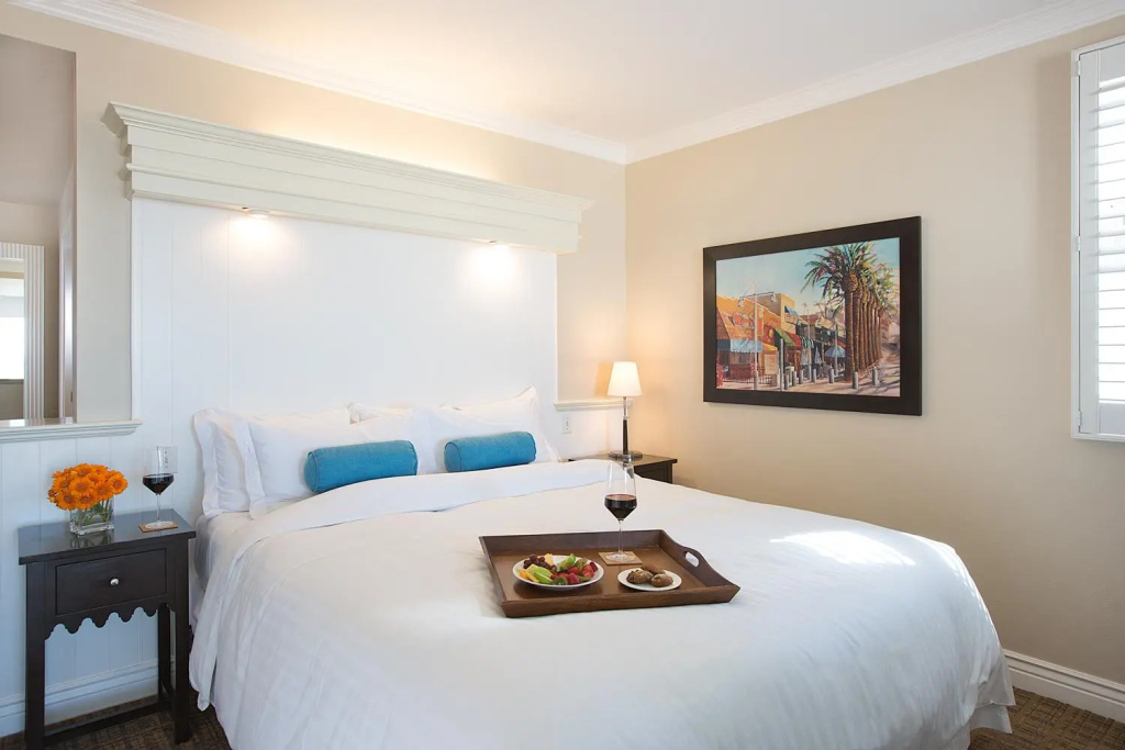 Beach House Hotel at Hermosa Beach