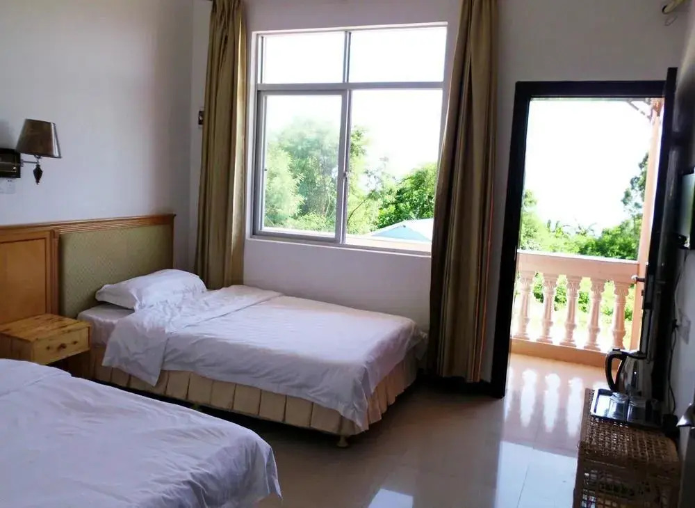 Haiyilian Hotel Beihai Weizhou Island