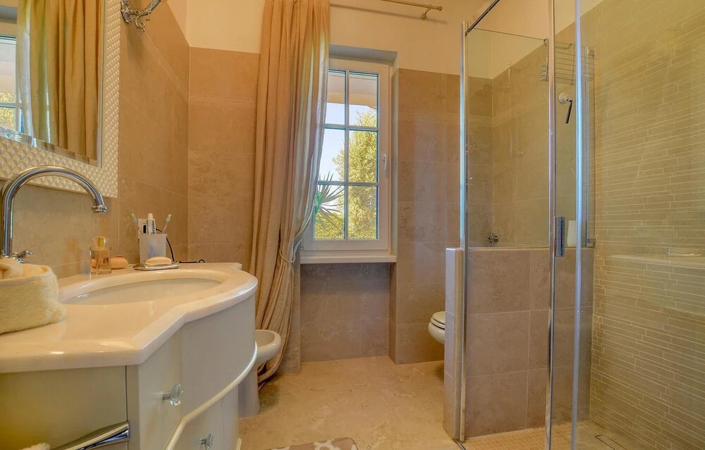 Stunning Home in Lido di Camaiore With Wifi and 1 Bedrooms