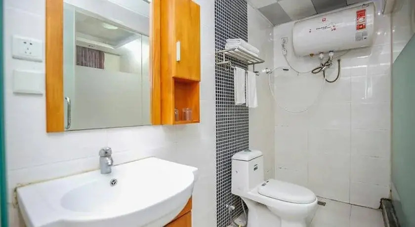 Yuhang Business Hotel