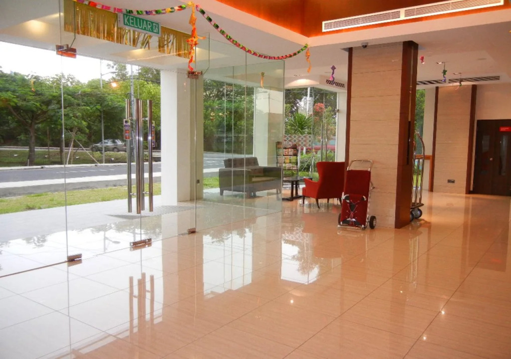 Chaya Hotel