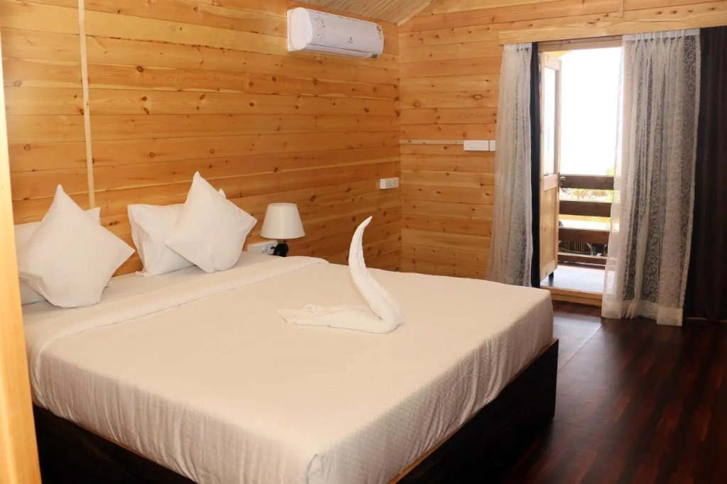 Anantra Sea View Resort