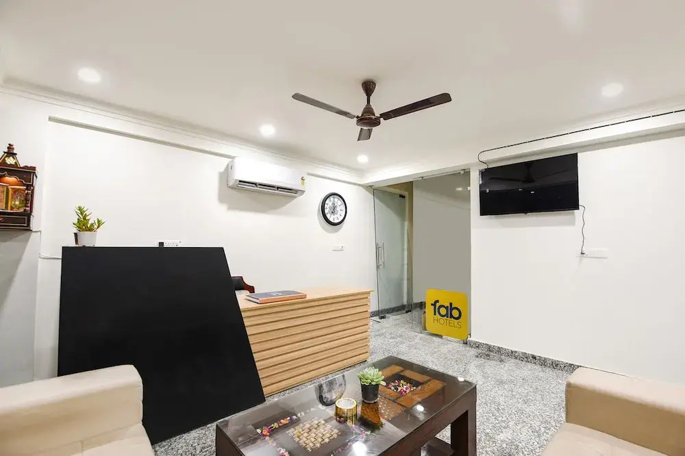 FabHotel RaceCourse 57