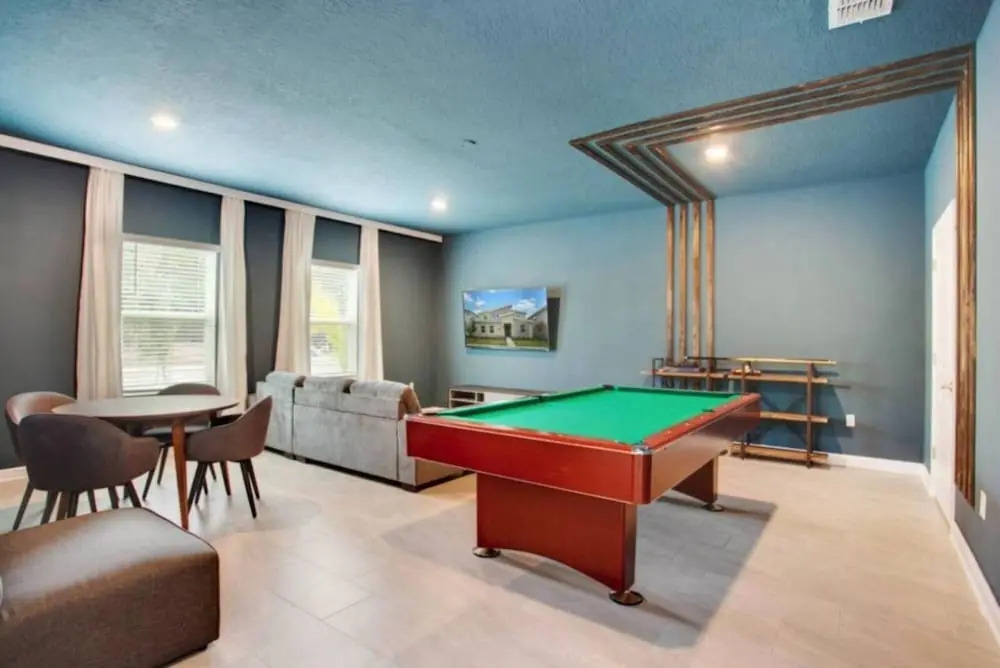 New Home at Storey Lake 8 Bedrooms and 5 Bathrooms