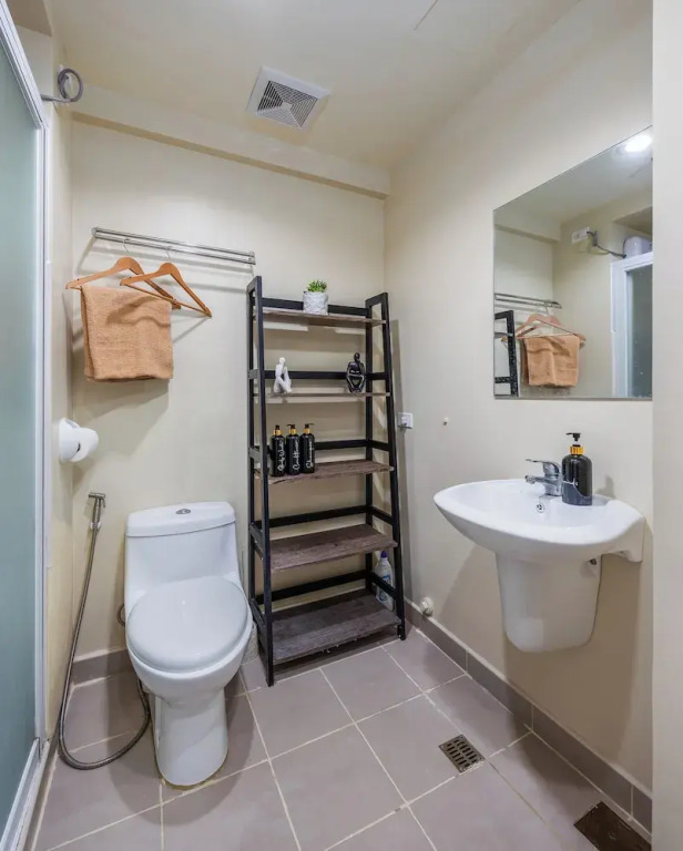 Virgo Nest Rentals - Avida Riala IT Park - City View