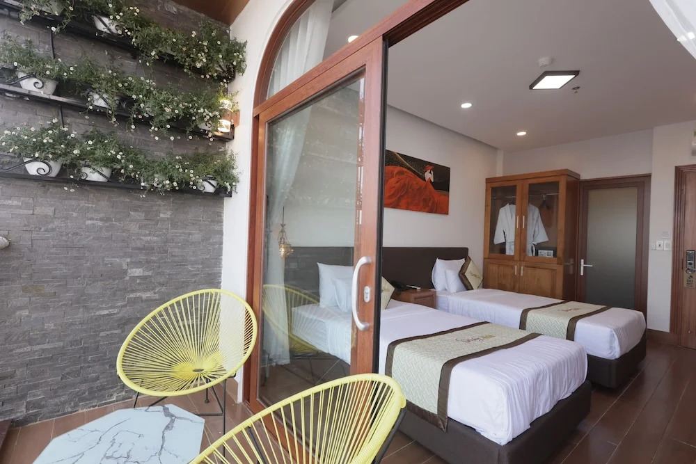 Cát Tường Hotel
