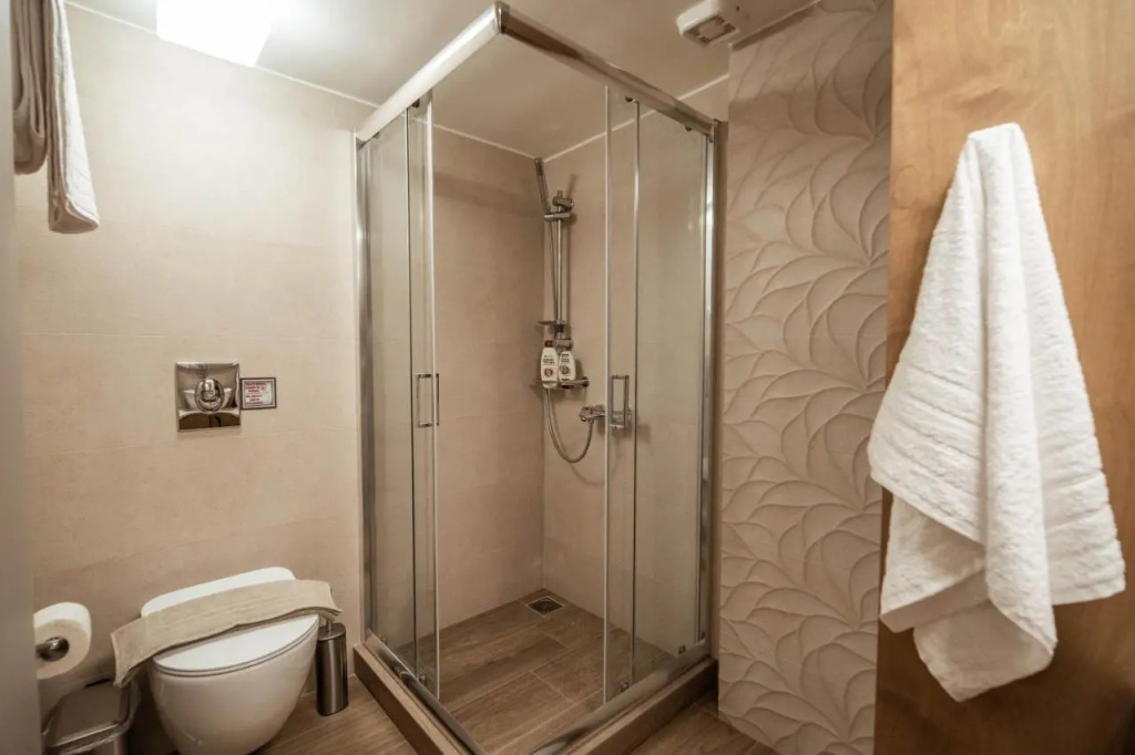 Cretan Sea View Apt 10mins to beach, old town, city