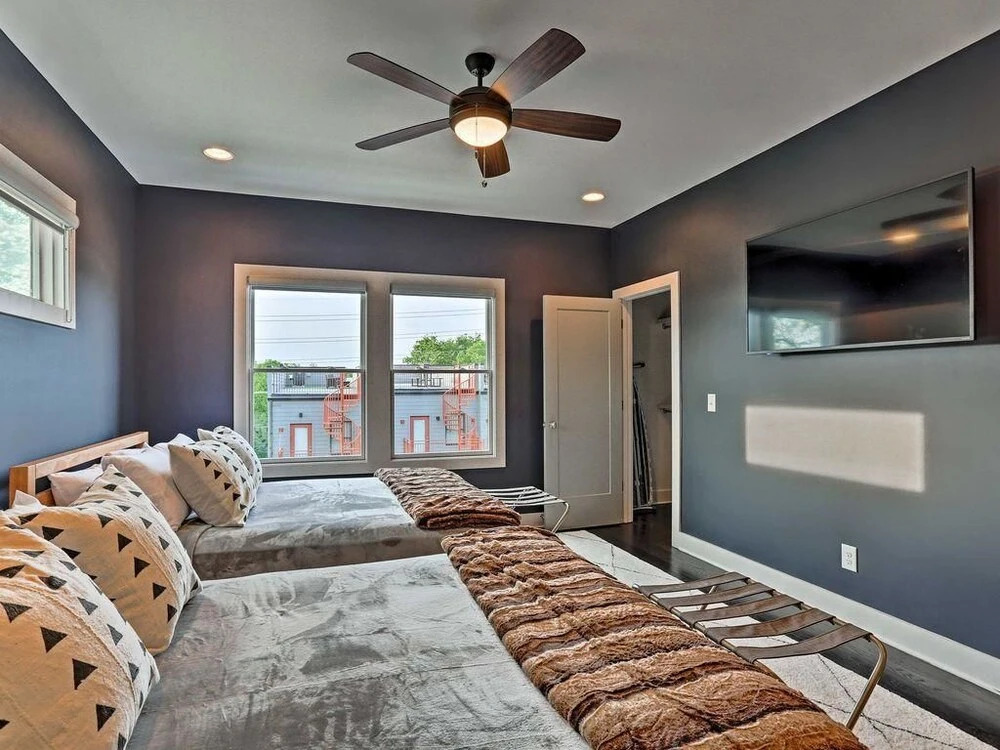 Ultimate Bach PAD Near Downtown W/rooftop Terrace Group Friendly - NPP