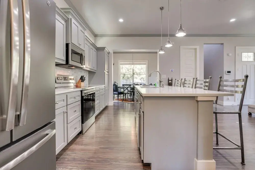 Modern Home < 1 Mi to Dwtn San Antonio & Riverwalk