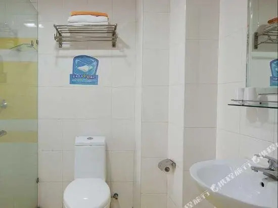 Zhonghuan Hostel