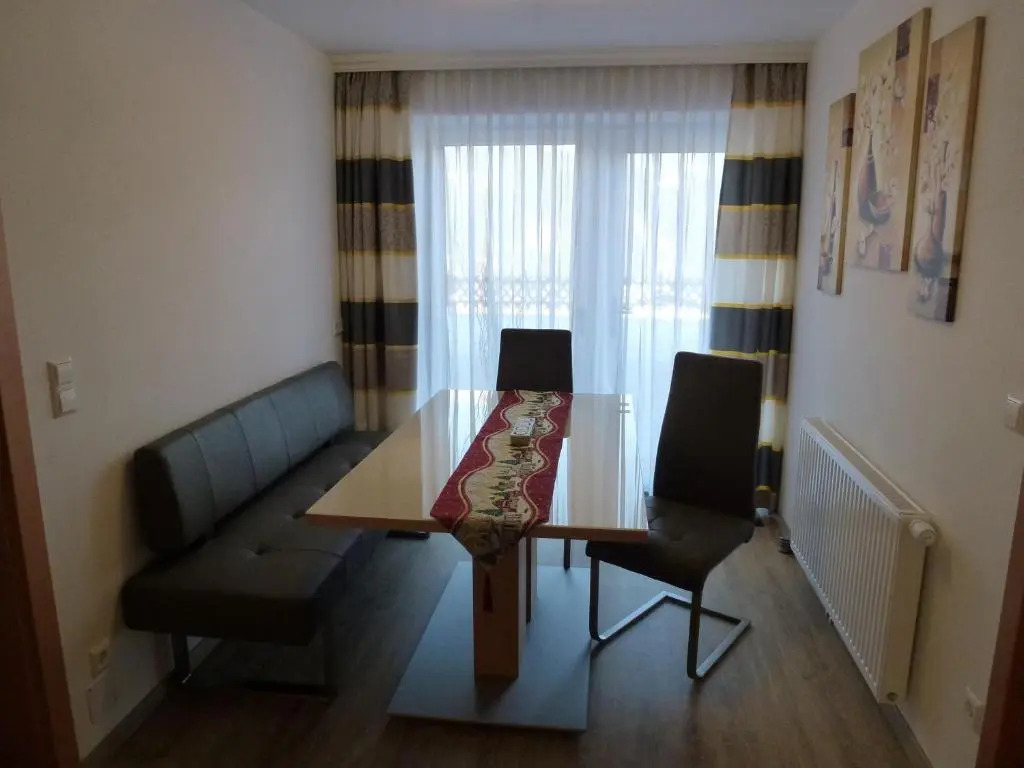 Ferienhaus u. Appartement Knauss