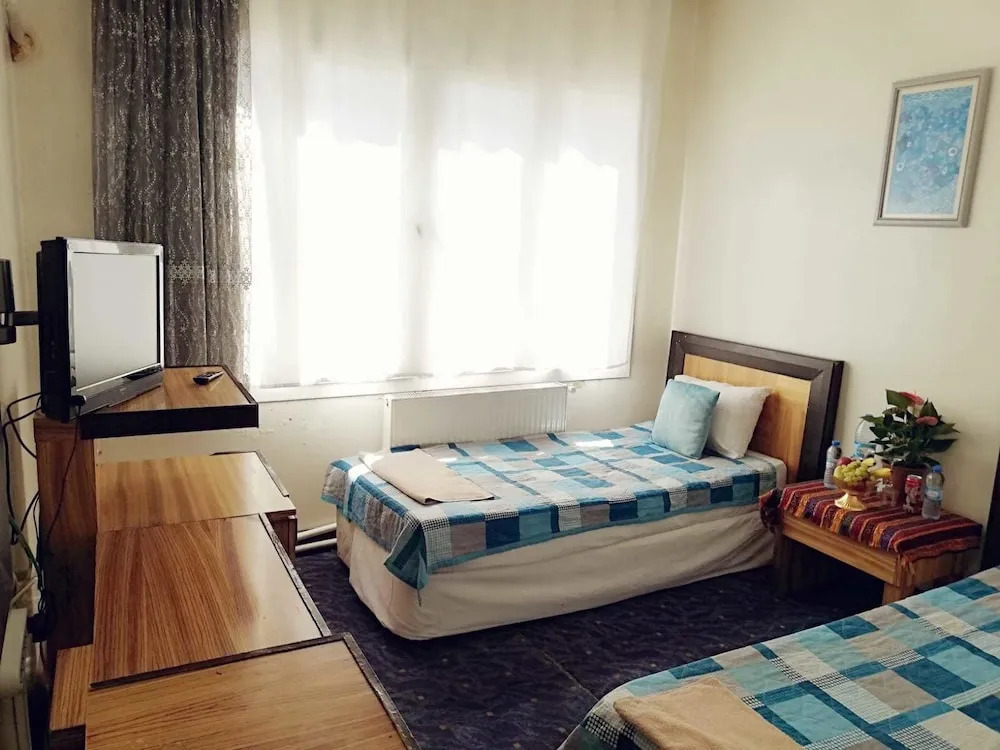Omur Hotel