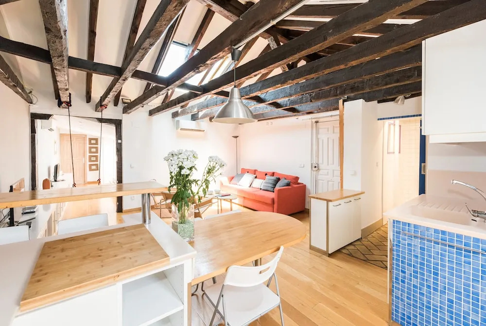 Loft Newman