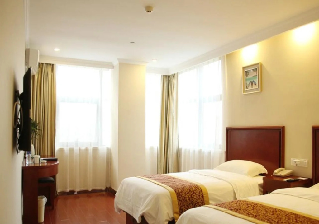 GreenTree Inn Shanxi Taiyuan Zoo Park N Wohushan Road Express Hotel