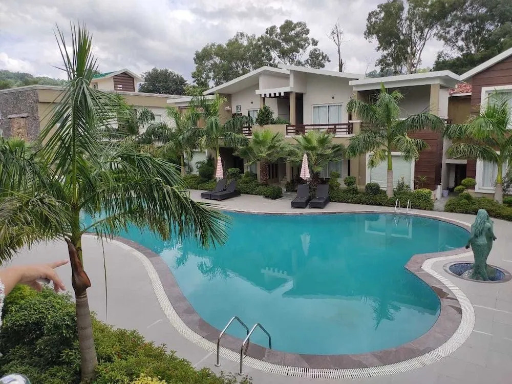 Maulik Mansion Resort