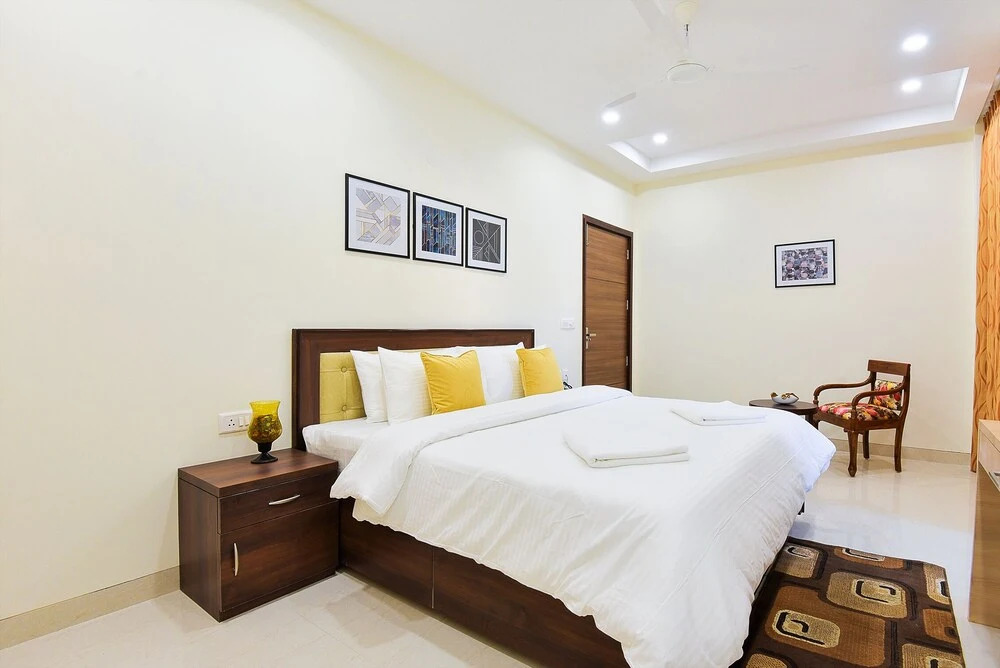 Limewood stay Service Apartments Golf Course Road