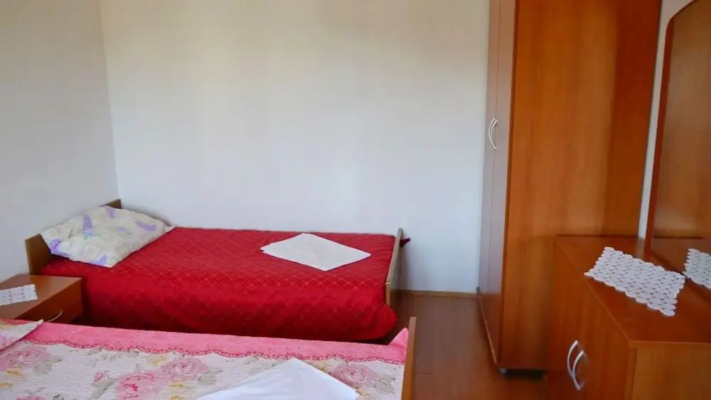 Cosy 1 bedroom apartment with sea view