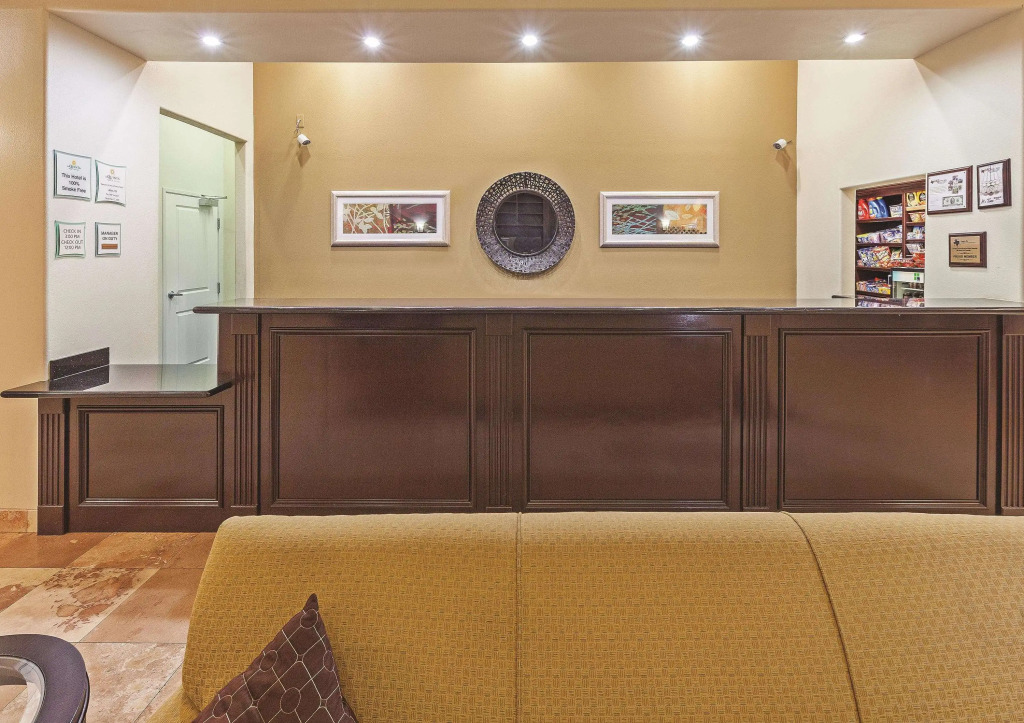 La Quinta Inn & Suites by Wyndham Alvin