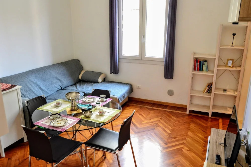 Station Master Suite