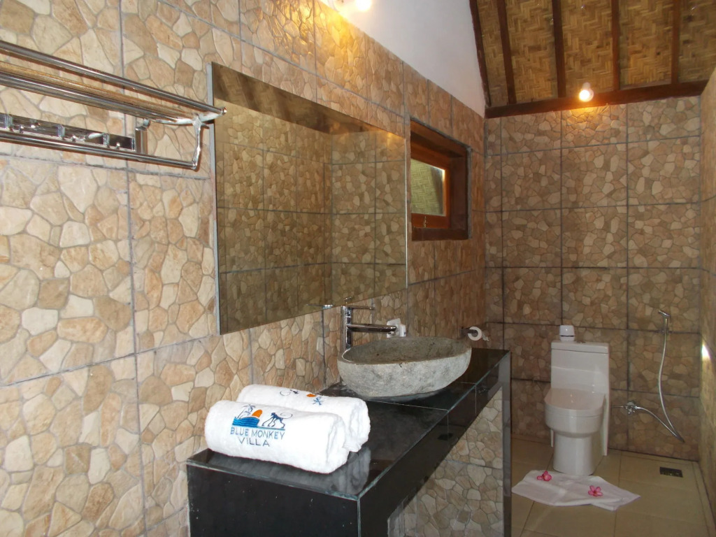 Blue Monkey Villas Resort & Ocean View