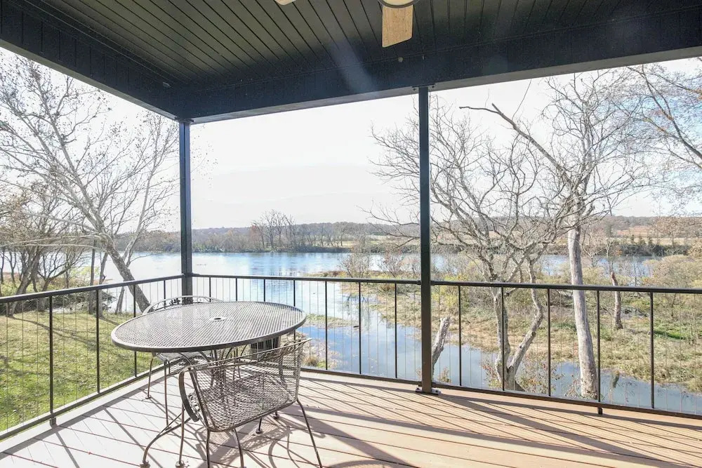 Riverfront Cotter Home: Close to Trout Fishing!