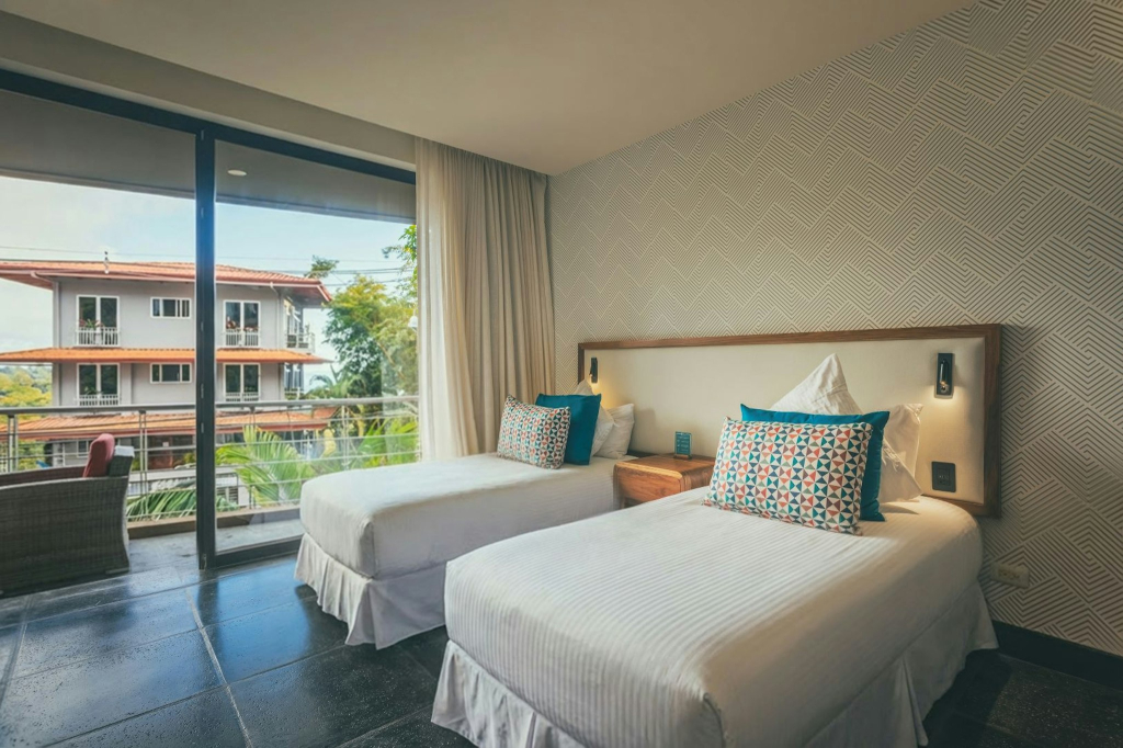 Los Altos Resort
