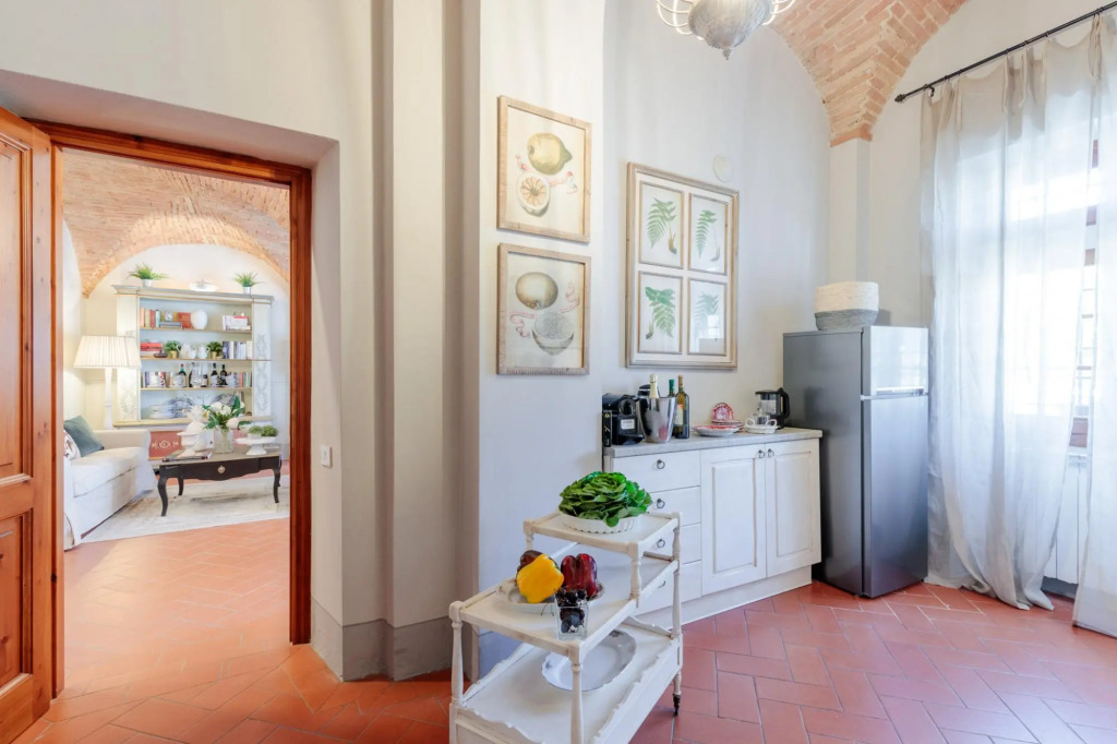 Villa Chianti, your Secret 4 Bedrooms Retreat with View over the Vineyards in Marcialla