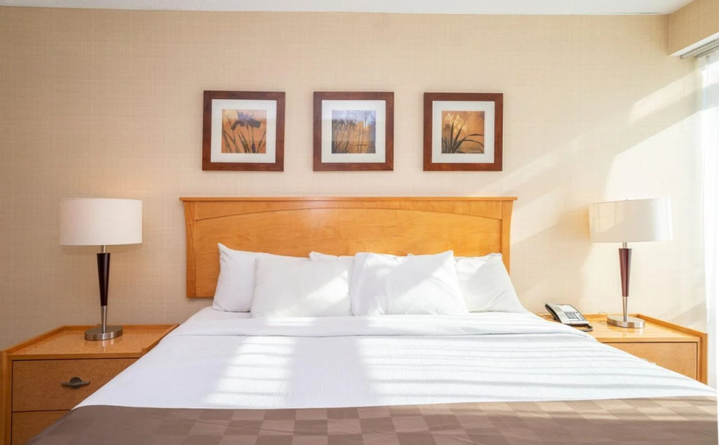 Landis Hotel & Suites
