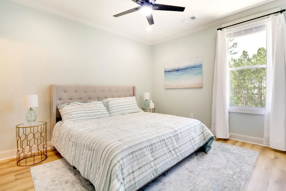 Lovely Bay St Louis Retreat w/ Dock & Canal Access