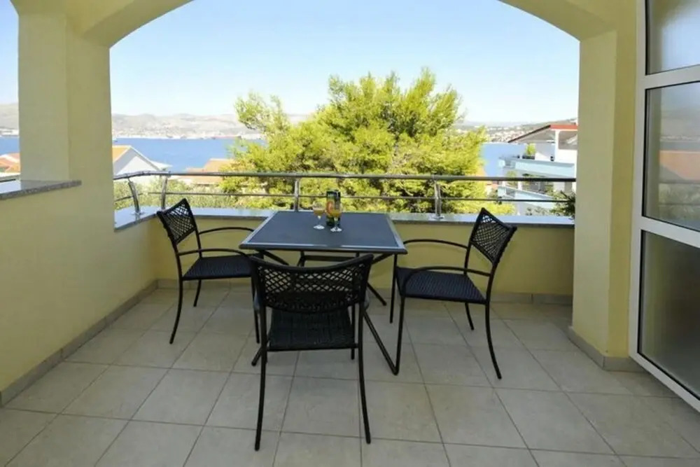 Apartments Villa Moonlight - Standard One Bedroom Apartment with Balcony Alice