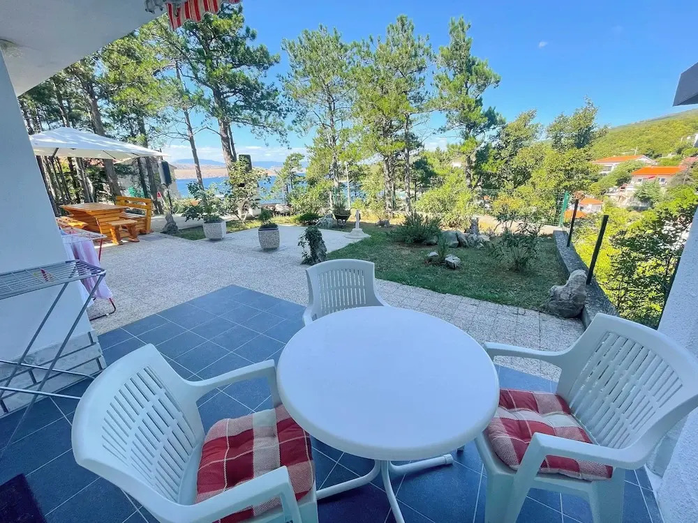 Apartment Combaj 3