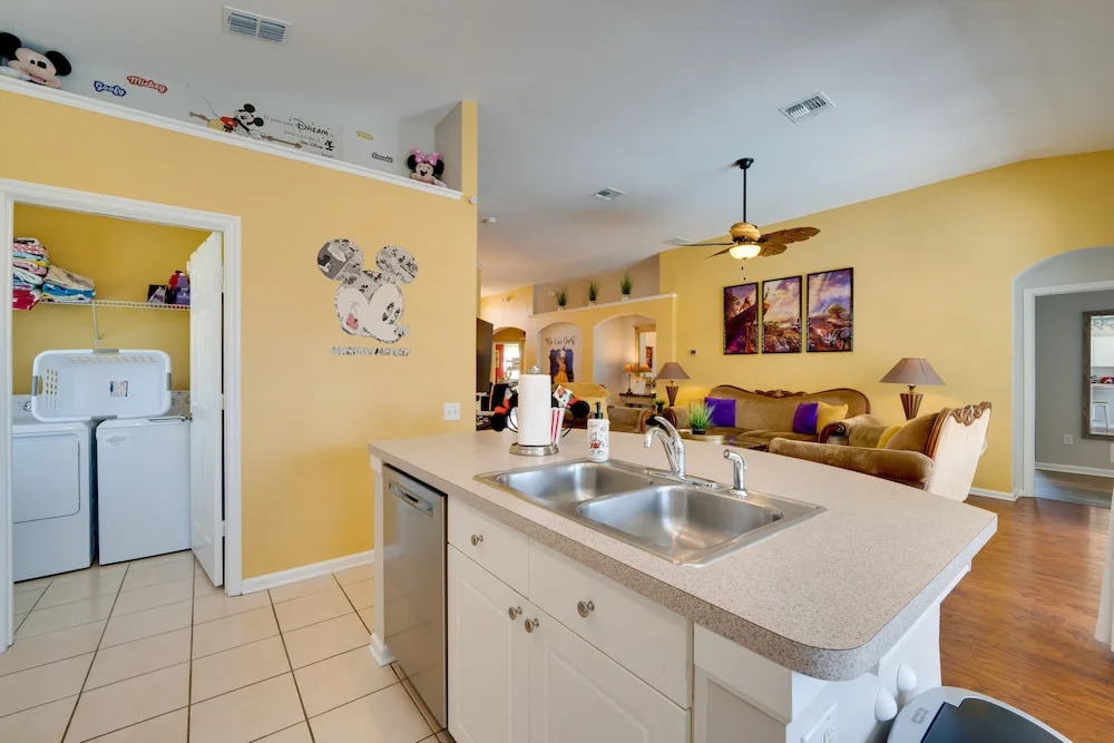 Mickey's Holiday Hideaway - 4 BR Pool Home - BRM 1665