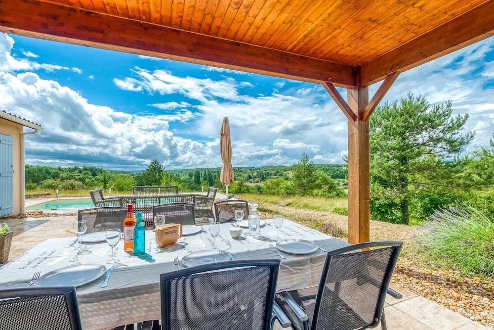 Villa in Aquitaine With Pool & BBQ