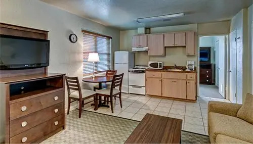Palm Pavilion Inn