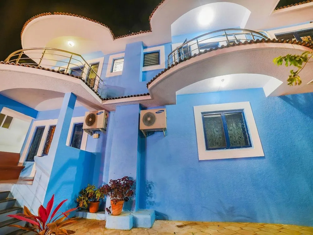 Oyo 28197 Diego Villa Guest House