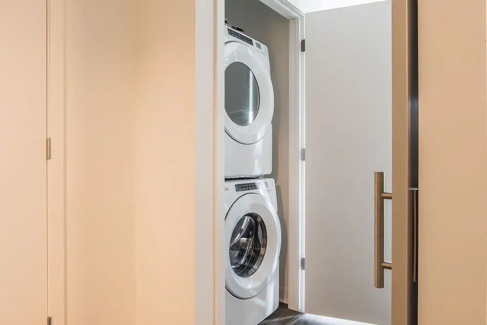 Macalester Apartments by Frontdesk