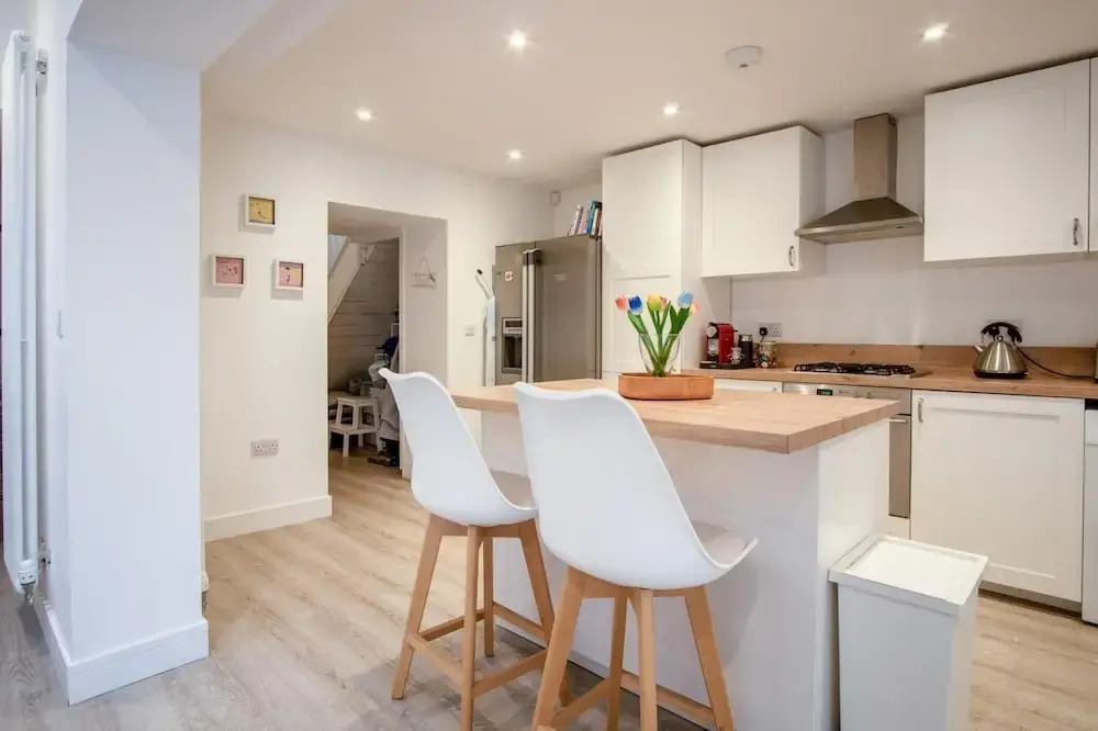 Taliesin - 5 Bedroom Holiday Home - Tenby