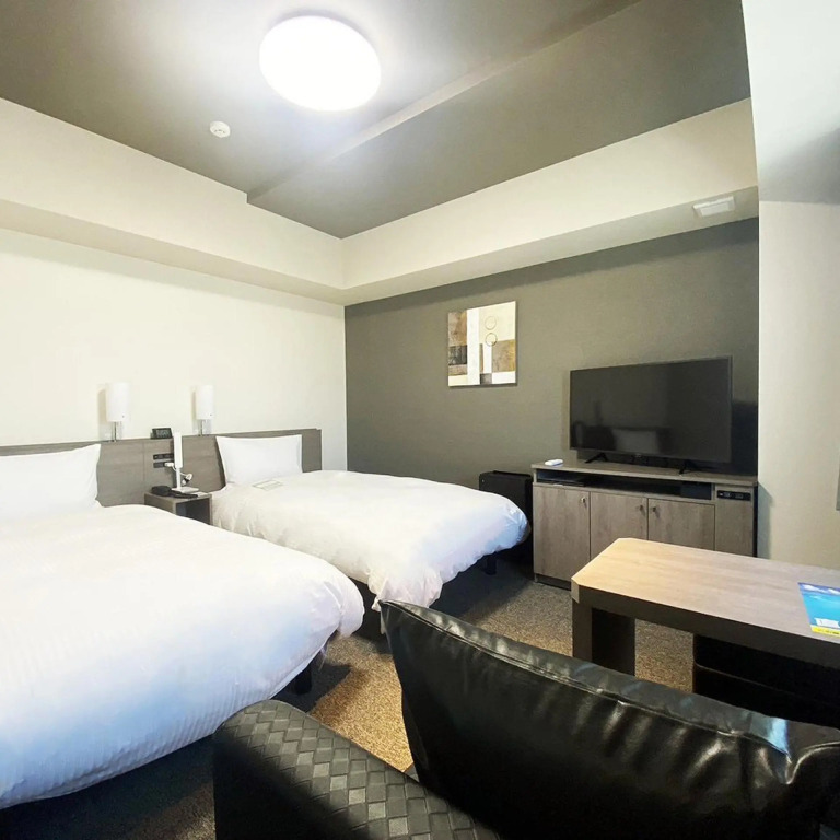 Hotel Route Inn Matsuyama Chuo -Katsuyama Dori