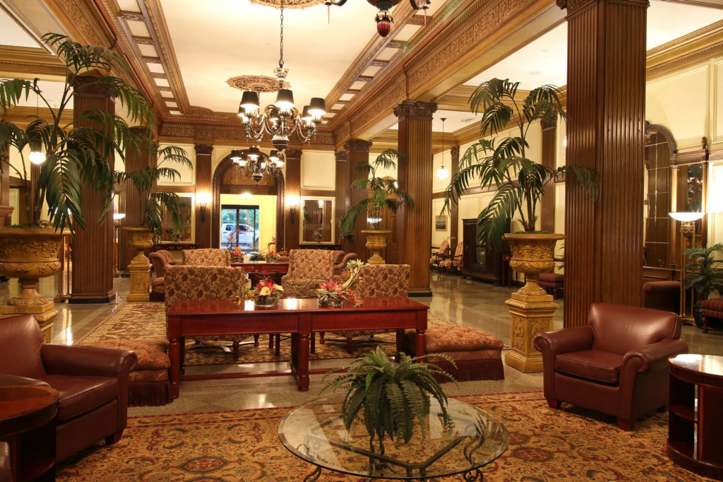 Marcus Whitman Hotel